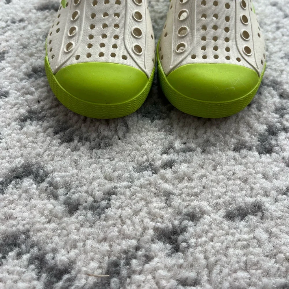 DISNEY NATIVE Star Wars The Mandalorian Kids Grogu Baby Yoda Shoes Size 6C